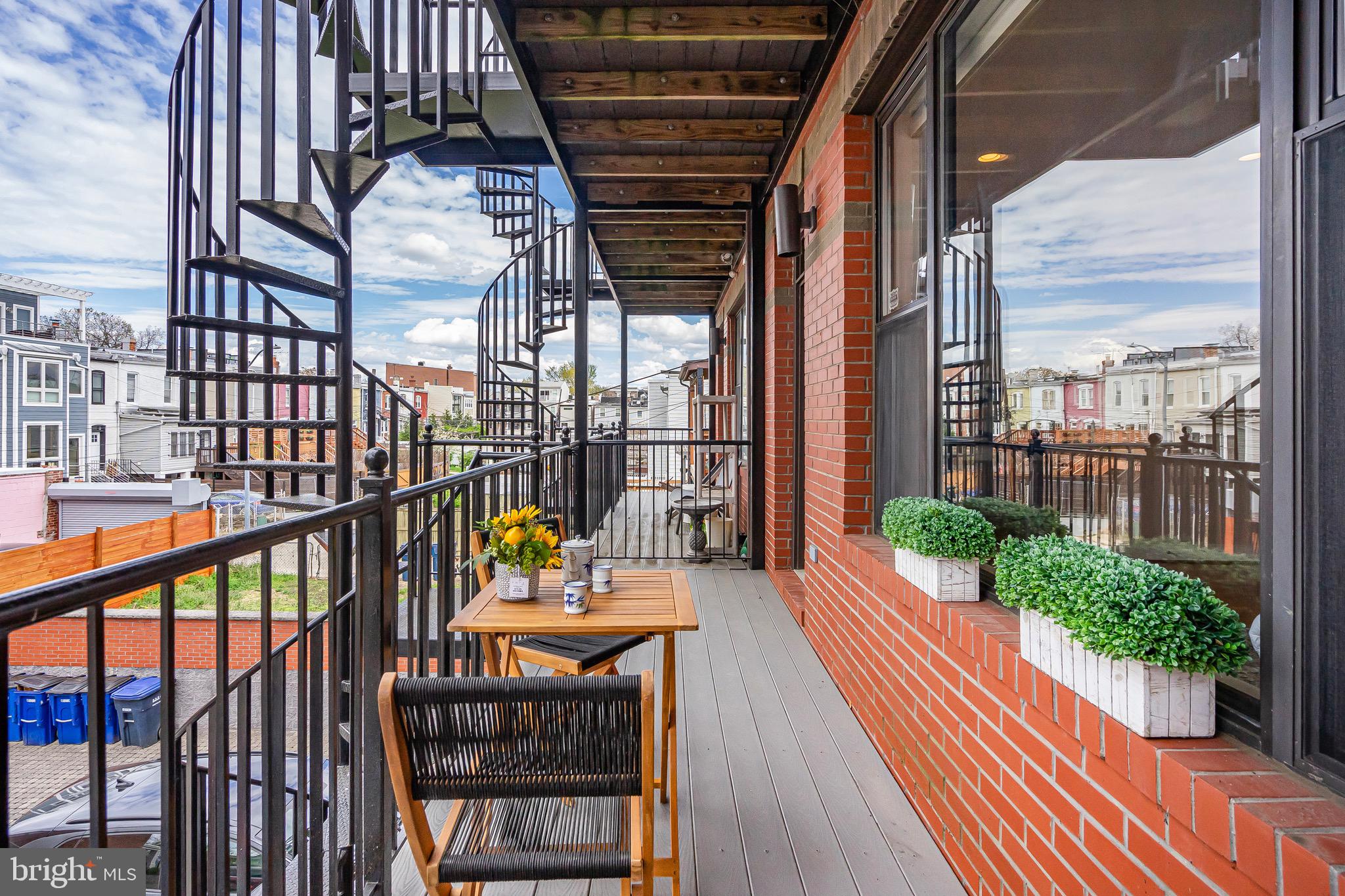1402 K Street Southeast, Unit 2 Washington, DC 20003 - Photo 12 of 32 a view of balcony with couch