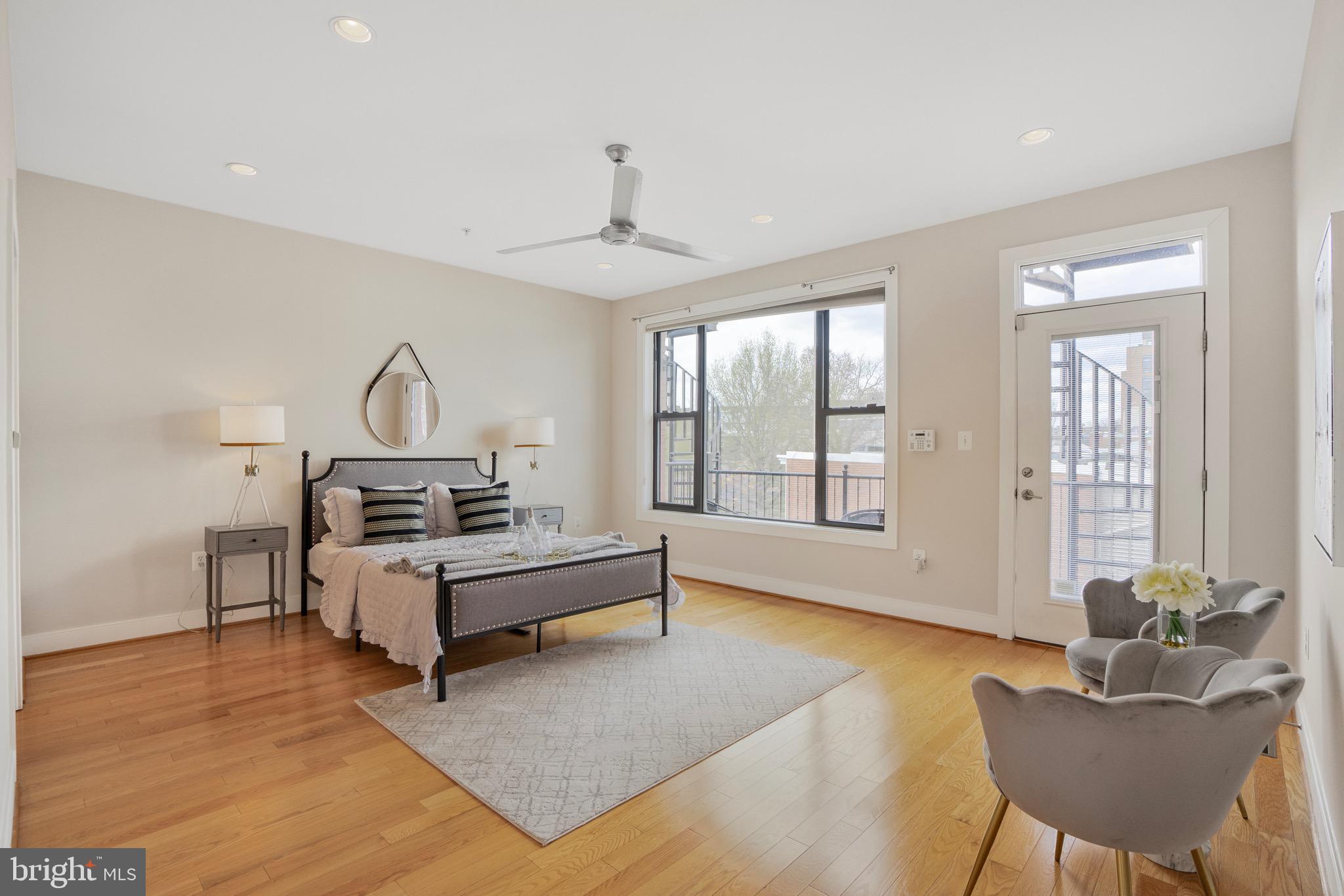 1402 K Street Southeast, Unit 2 Washington, DC 20003 - Photo 21 of 32 a living room with furniture and a window