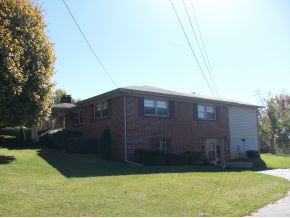408 Cheyenne Road Bristol, VA 24201 - Photo 3 of 24 Photo 3