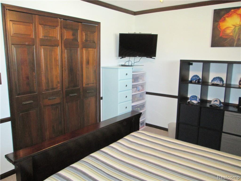 39368 Palmer Road Westland, MI 48186 - Photo 18 of 37 master bedroom 2.jpg