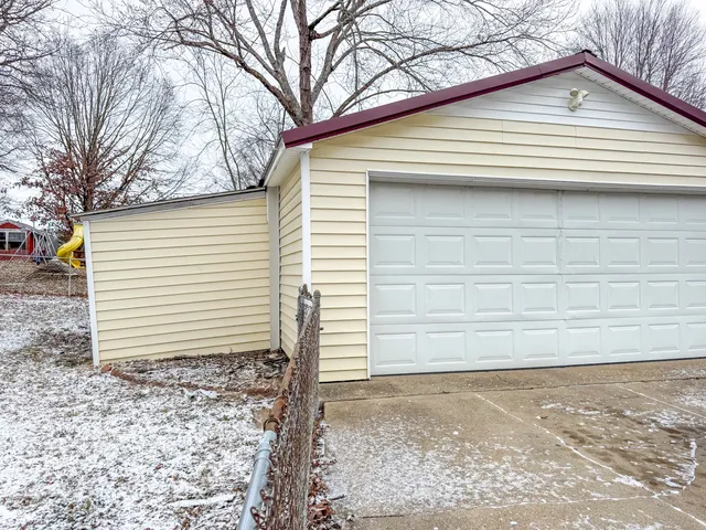 $136,000 | 1516 Elisha Street, Danville, IL 61832