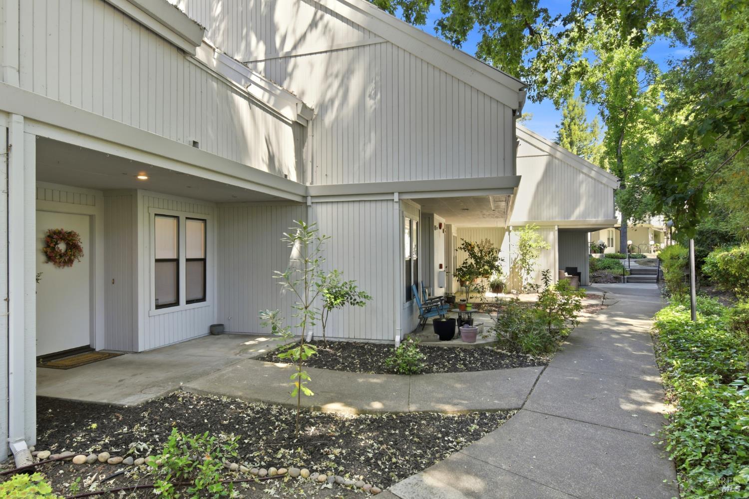 1308 Mission Boulevard Santa Rosa, CA 95409 - Photo 2 of 36