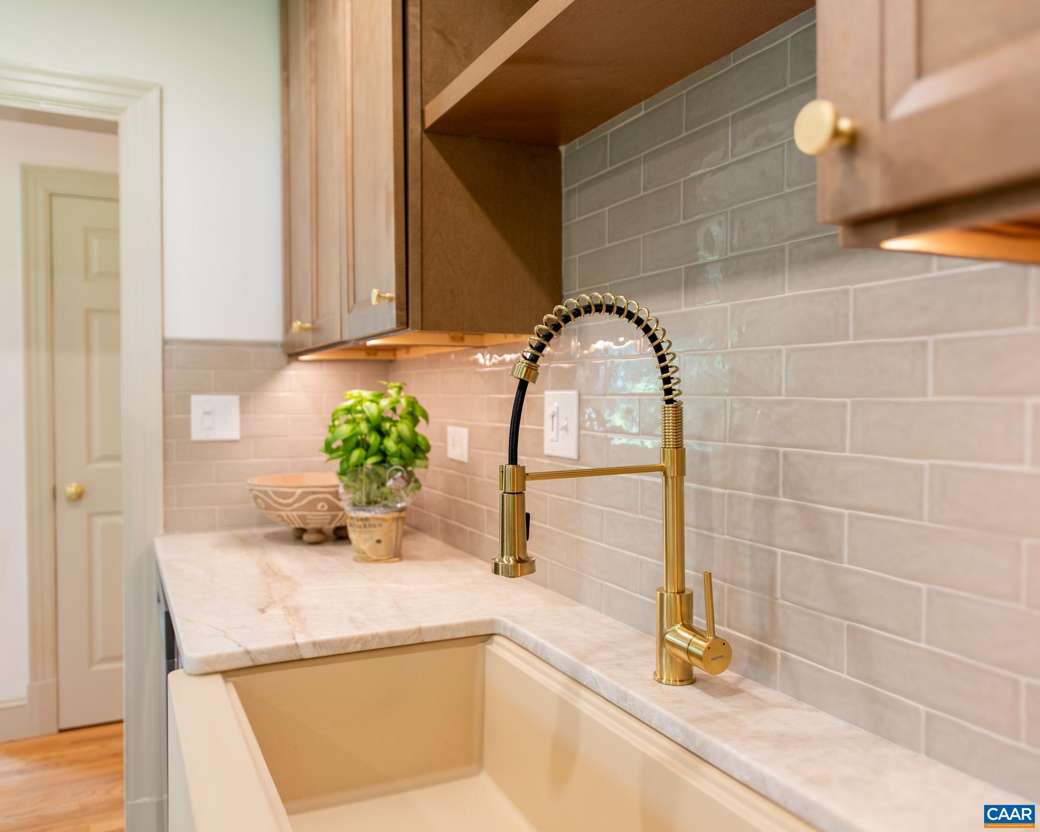 1515 Amherst Street Charlottesville, VA 22903 - Photo 14 of 36