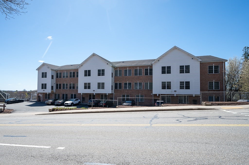 50 Adams Street, Unit 101 Worcester, MA 01604 - Photo 18 of 20 a view of building with street view