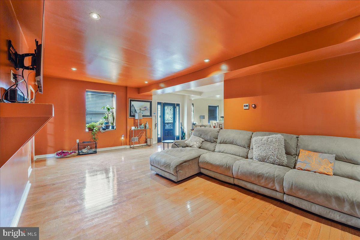 45 Baily Road Lansdowne, PA 19050 - Photo 4 of 32 Gallery Image 4
