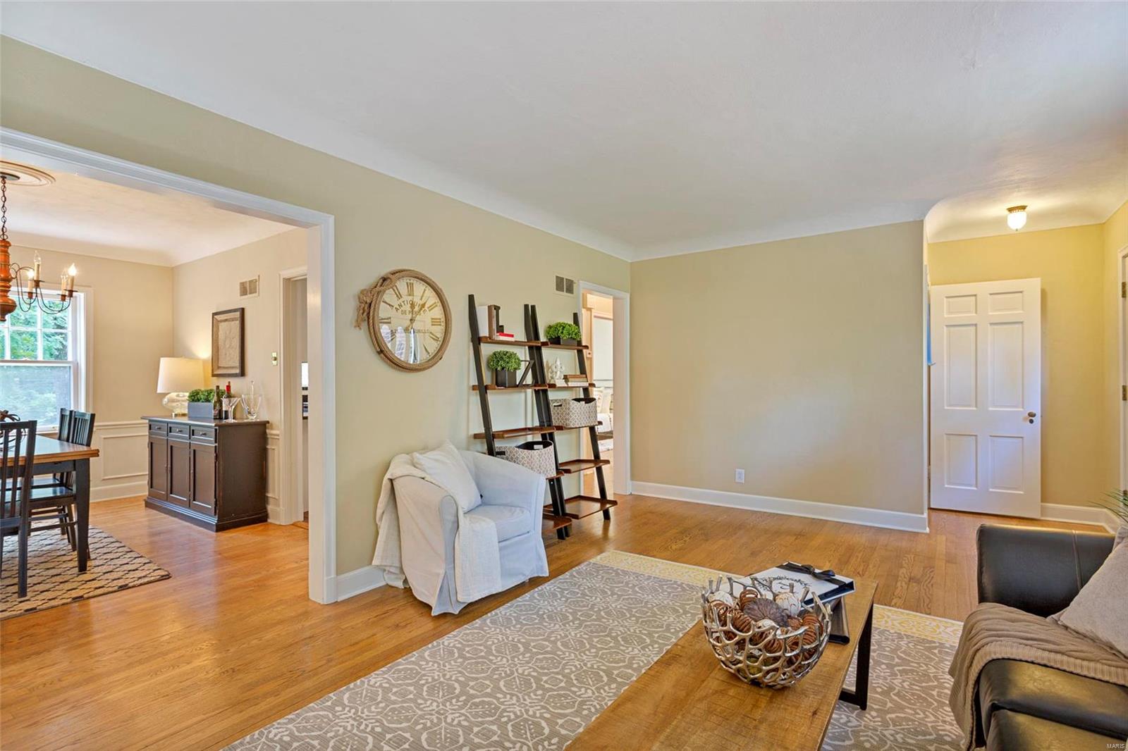 8 Hillard Road Glendale, MO 63122 - Photo 6 of 23 Gallery Image 6