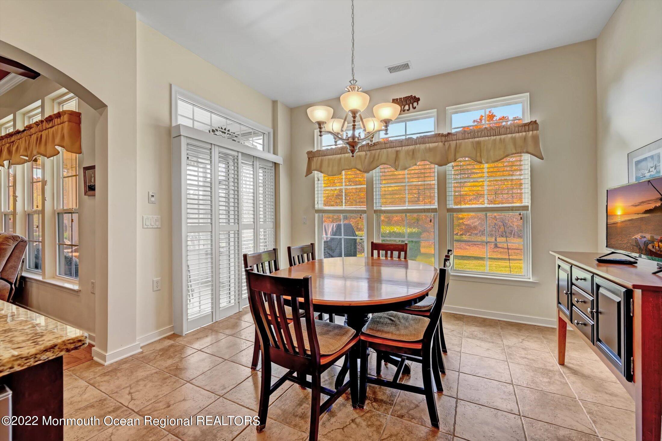 20 East Francesa Court Farmingdale, NJ 07727 - Photo 19 of 78 Breakfast Nook