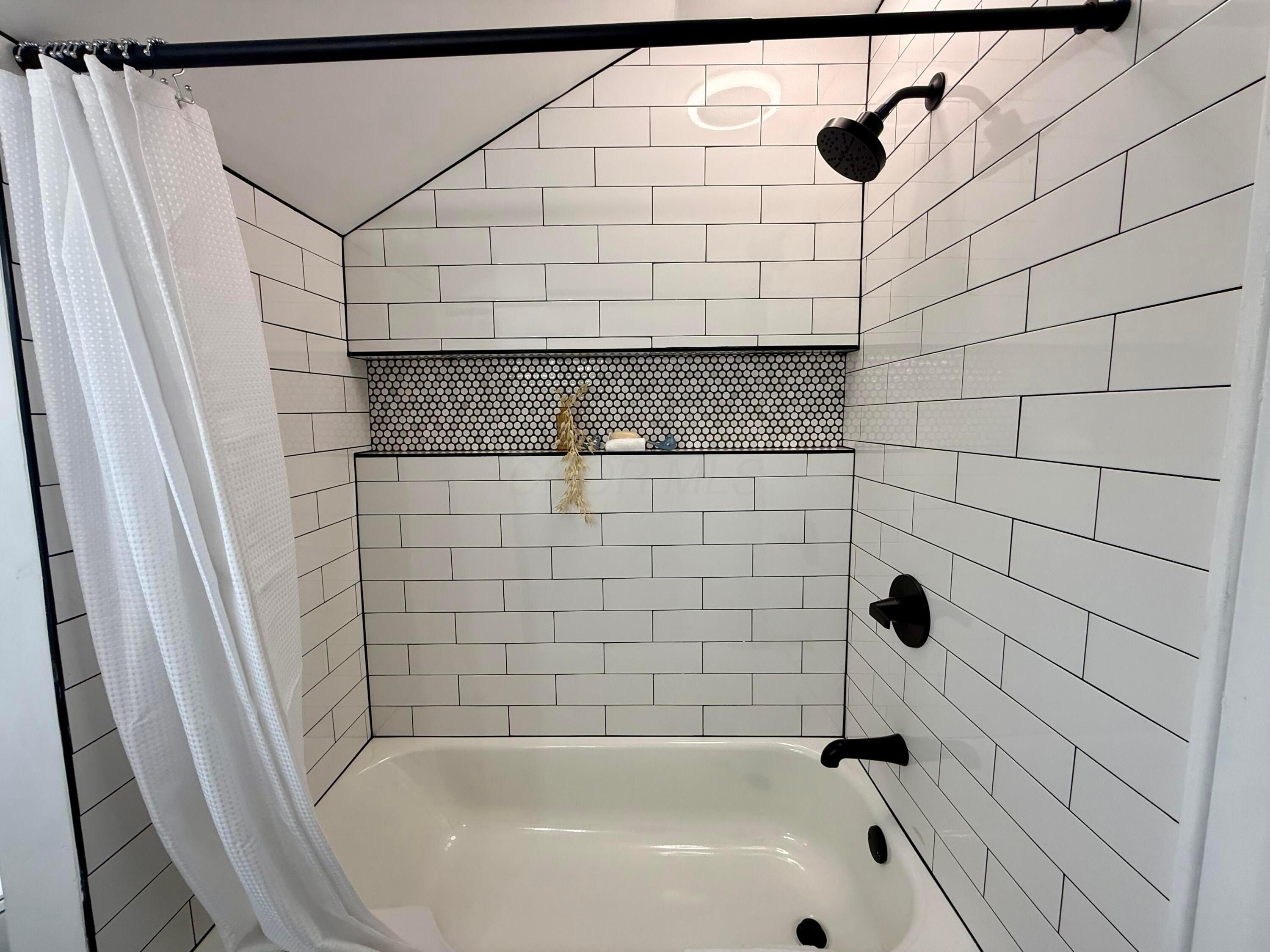800 South Yearling Road Columbus, OH 43213 - Photo 30 of 57 New tile in the shower