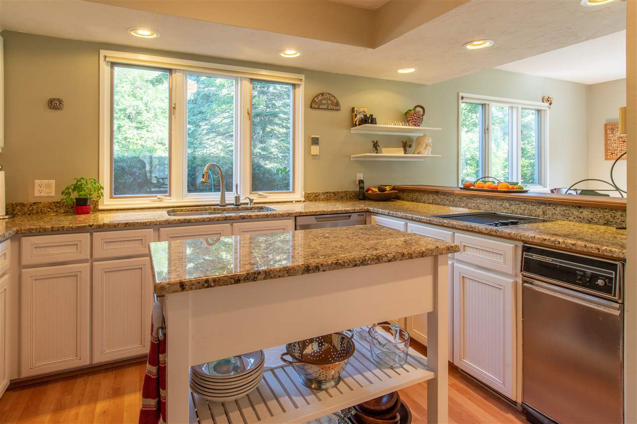 12 Storybrook Lane Amherst, NH 03031 - Photo 19 of 40