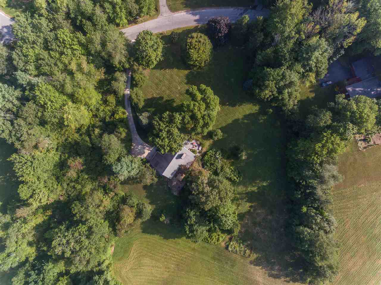 12 Storybrook Lane Amherst, NH 03031 - Photo 4 of 40