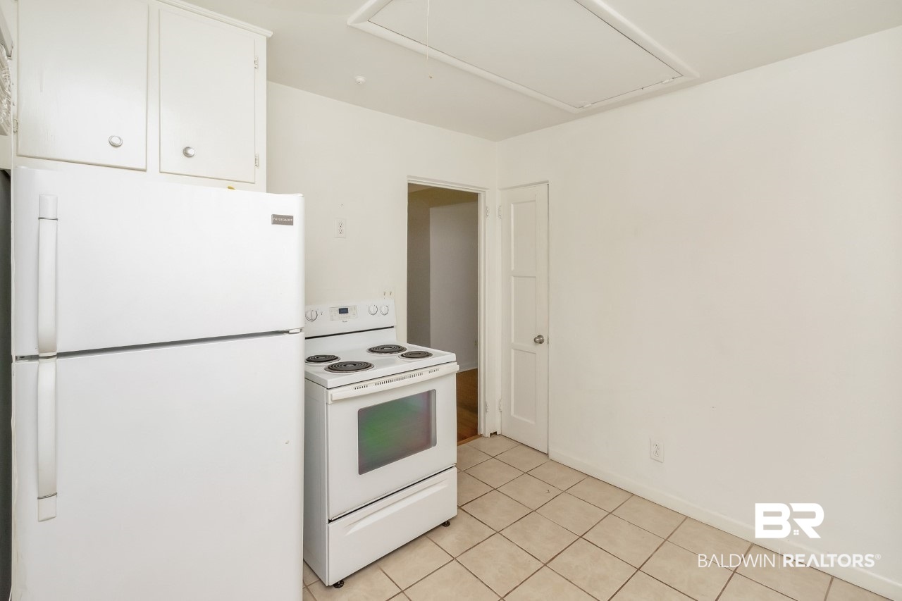 8 Princess Anne Road Mobile, AL 36608 - Photo 11 of 24