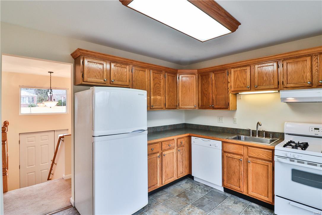 1651 Grant Road St. Louis, MO 63119 - Photo 11 of 32 Gallery Image 11