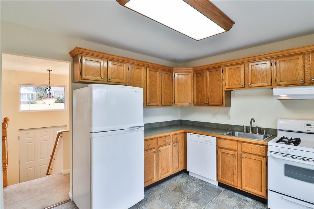 1651 Grant Road St. Louis, MO 63119 - Photo 12 of 32 Gallery Image 12