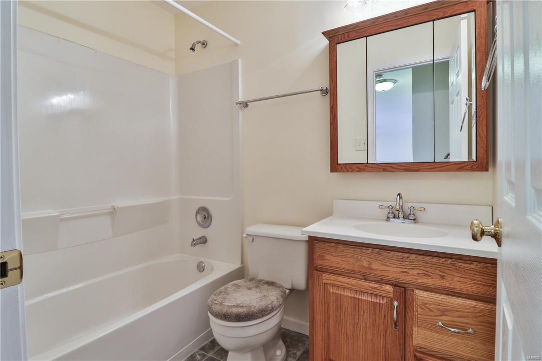 1651 Grant Road St. Louis, MO 63119 - Photo 25 of 32 Gallery Image 25