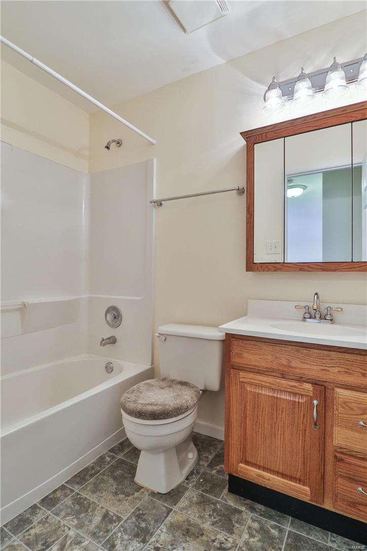 1651 Grant Road St. Louis, MO 63119 - Photo 26 of 32 Gallery Image 26