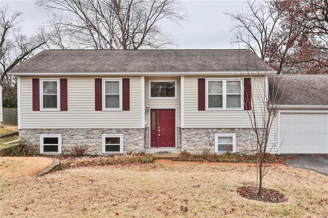 1651 Grant Road St. Louis, MO 63119 - Photo 4 of 32 Gallery Image 4