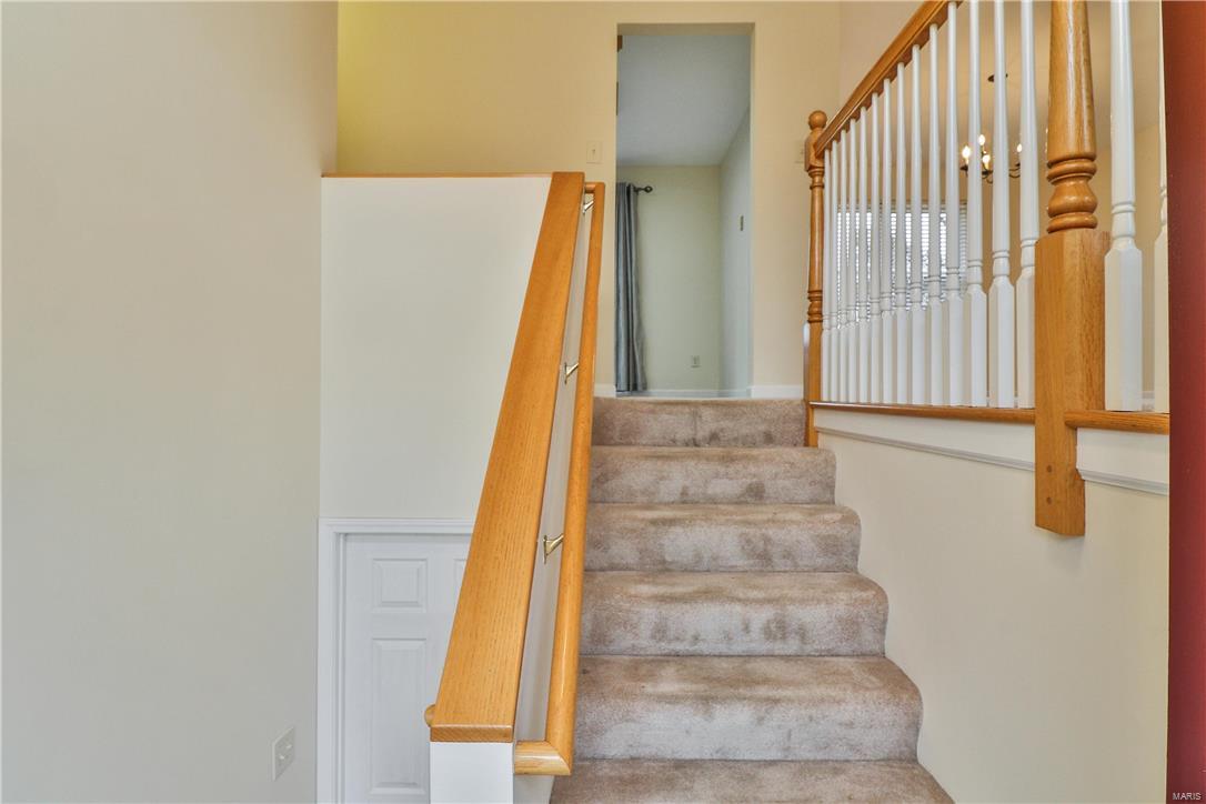1651 Grant Road St. Louis, MO 63119 - Photo 5 of 32 Gallery Image 5