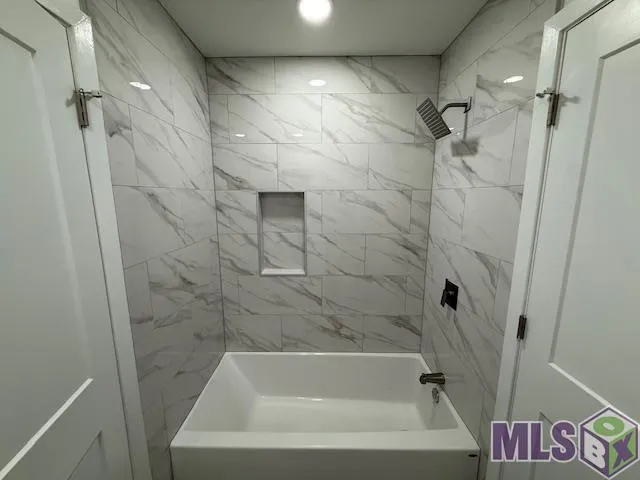 $219,900 | 207 Bellaire Drive, Houma, LA 70360