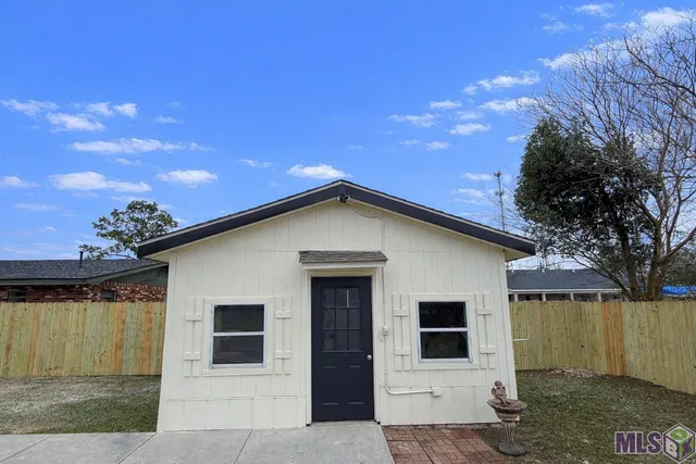 $219,900 | 207 Bellaire Drive, Houma, LA 70360
