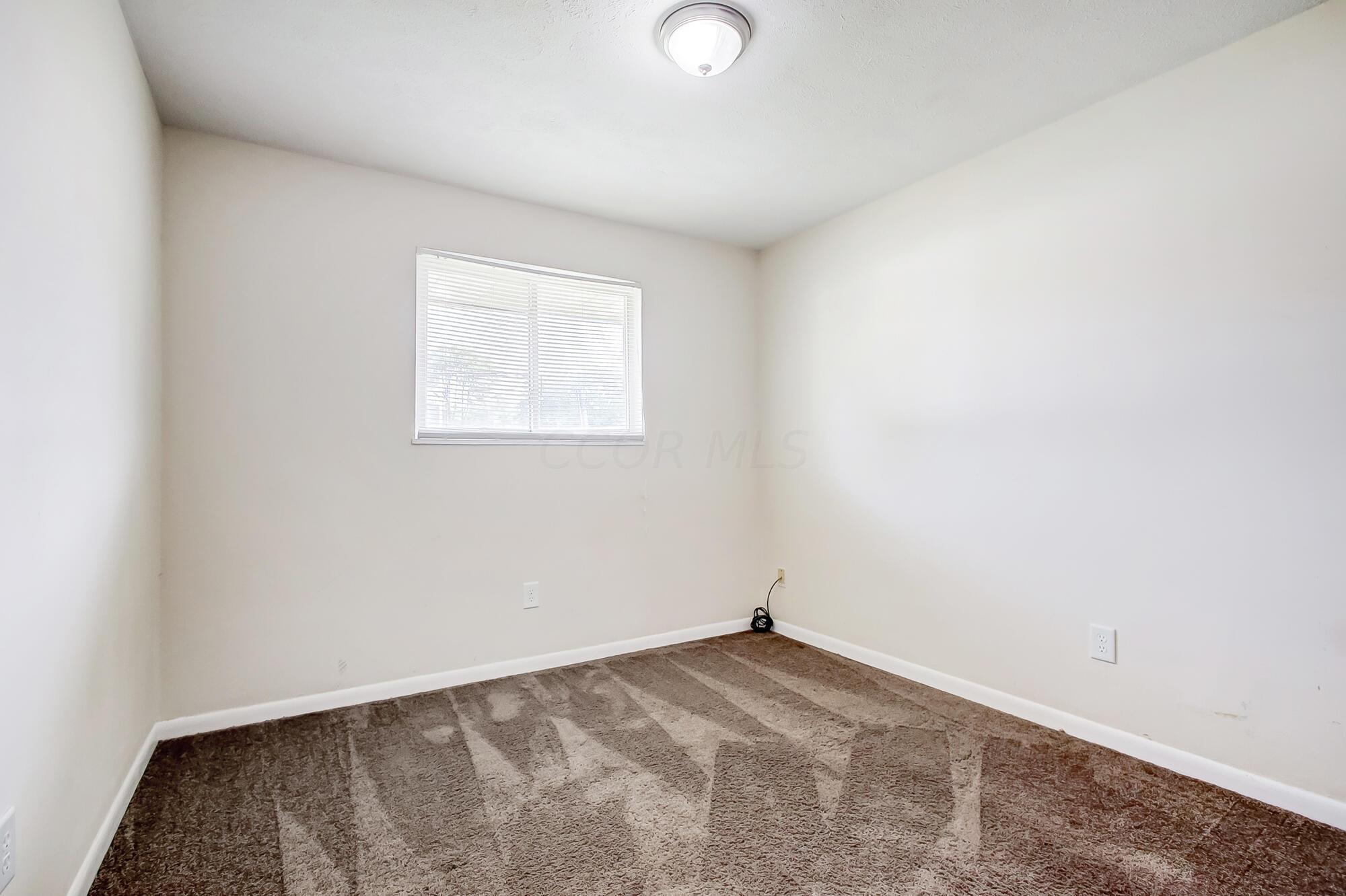 965 Hilock Road Columbus, OH 43207 - Photo 23 of 31 021