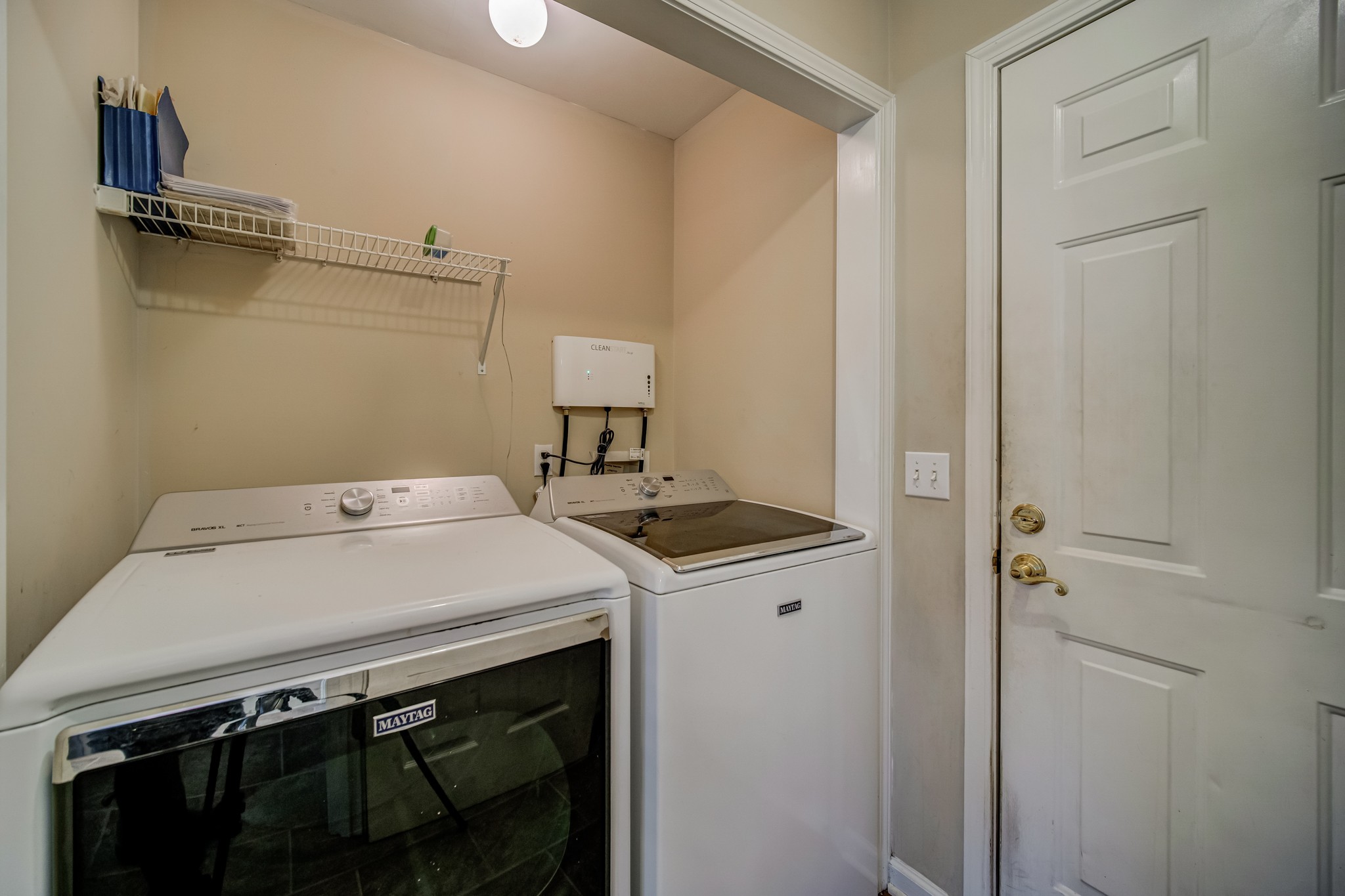 5160 Minnis Road Springfield, TN 37172 - Photo 19 of 31 a utility room with dryer and washer