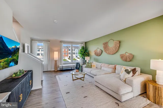 $2,100 | 1360 Red Clover Lane, Ranson, WV 25438