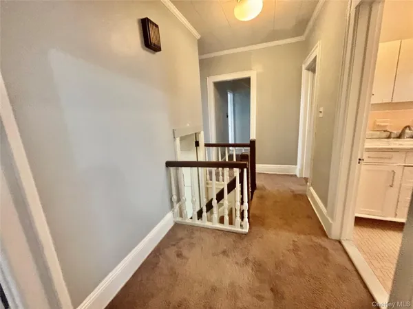 $2,800 | 92 Wavecrest Street, Valley Stream, NY 11581