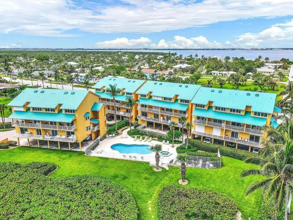 $3,500 | 1550 South Ocean Drive, Unit 15, Fort Pierce, FL 34949