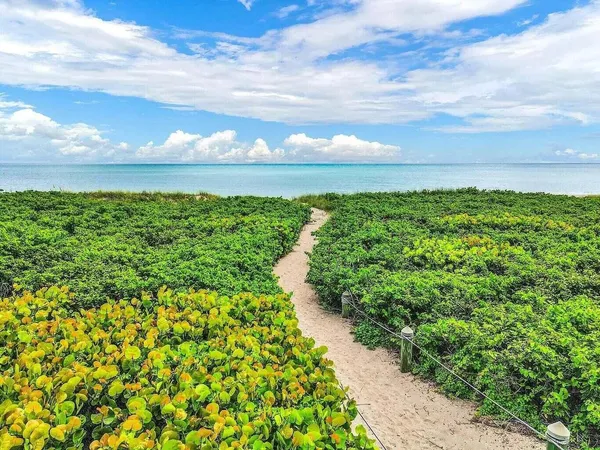 $3,500 | 1550 South Ocean Drive, Unit 15, Fort Pierce, FL 34949