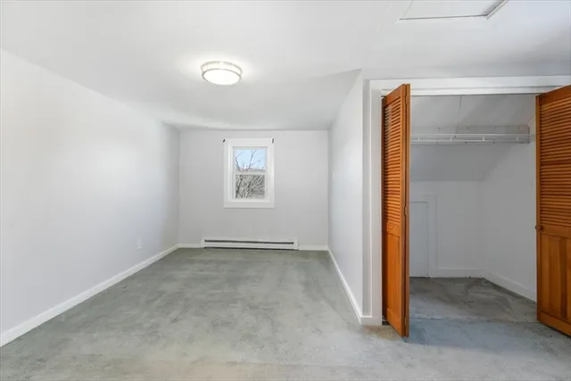 $2,400 | 129 Friend Street, Unit 3, Amesbury, MA 01913