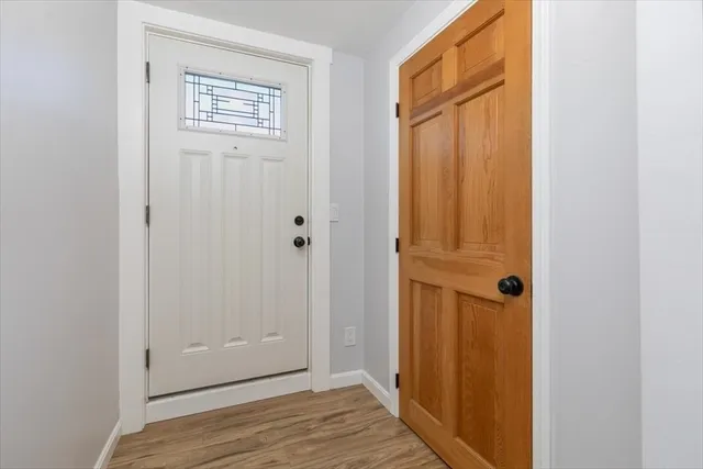 $2,400 | 129 Friend Street, Unit 3, Amesbury, MA 01913