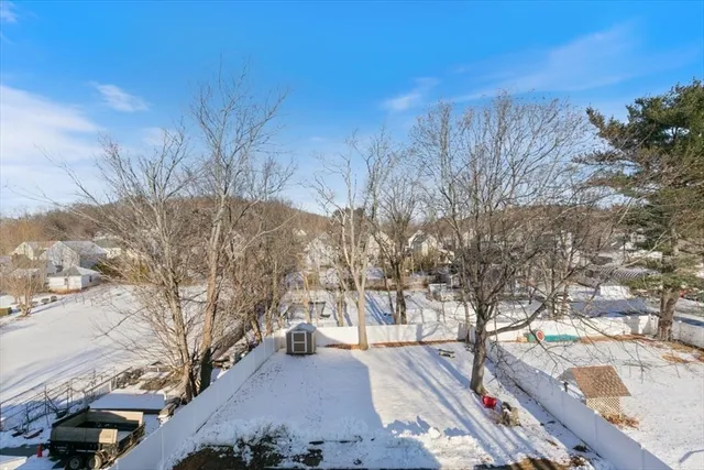 $2,400 | 129 Friend Street, Unit 3, Amesbury, MA 01913