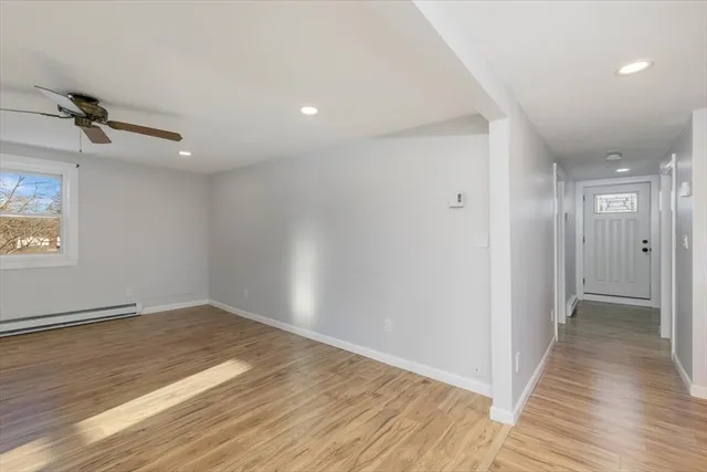 $2,400 | 129 Friend Street, Unit 3, Amesbury, MA 01913