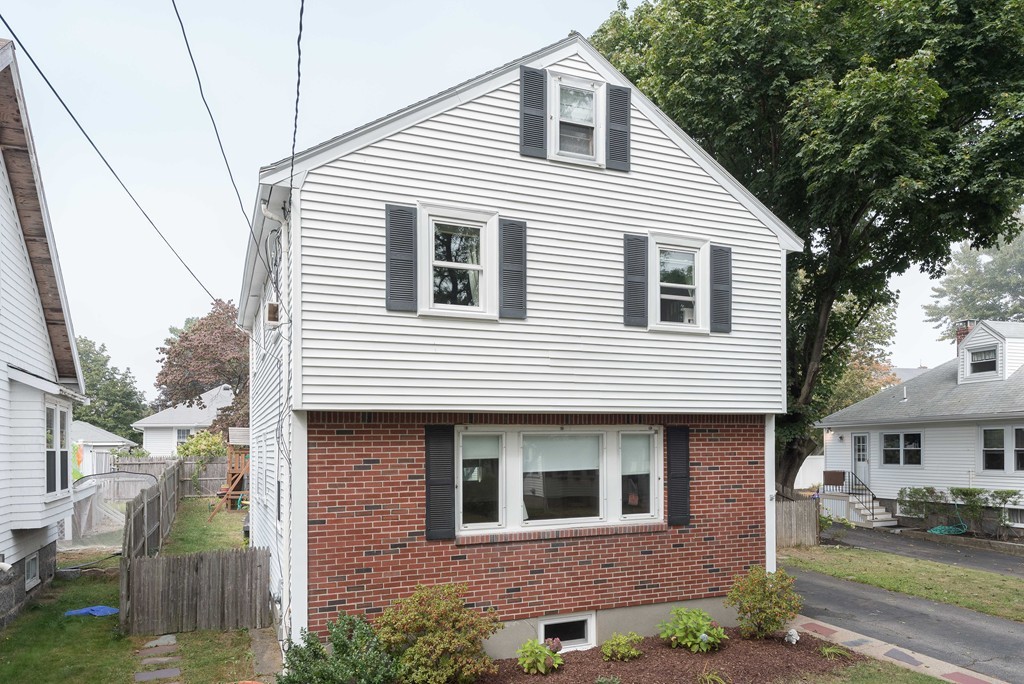 23 Algonquin Road Quincy, MA 02169 - Photo 2 of 26 Gallery Image 2