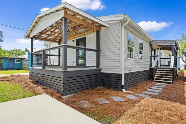 $675,000 | 6644 East Bay Boulevard, Gulf Breeze, FL 32563