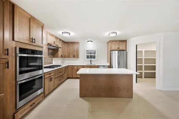 $675,000 | 6644 East Bay Boulevard, Gulf Breeze, FL 32563