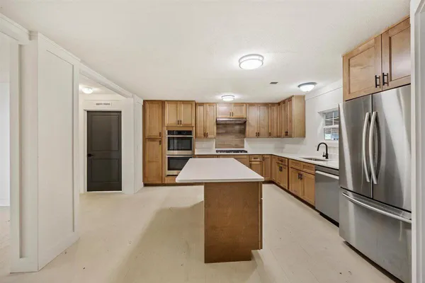 $675,000 | 6644 East Bay Boulevard, Gulf Breeze, FL 32563