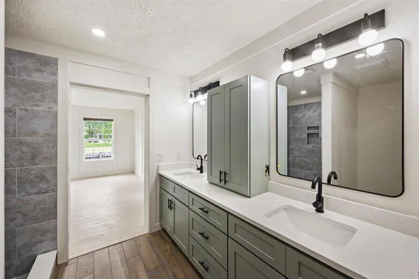 $675,000 | 6644 East Bay Boulevard, Gulf Breeze, FL 32563