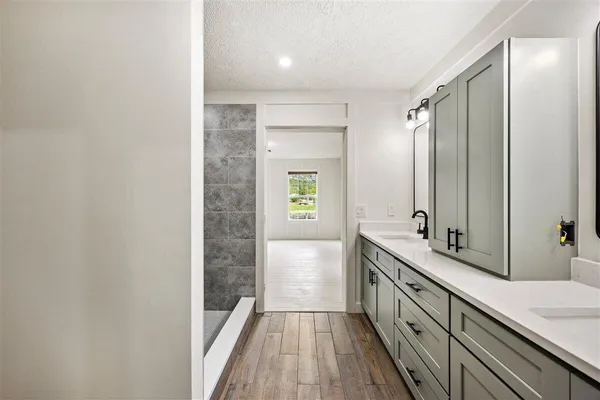 $675,000 | 6644 East Bay Boulevard, Gulf Breeze, FL 32563
