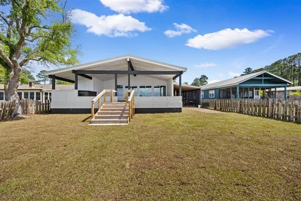 $675,000 | 6644 East Bay Boulevard, Gulf Breeze, FL 32563