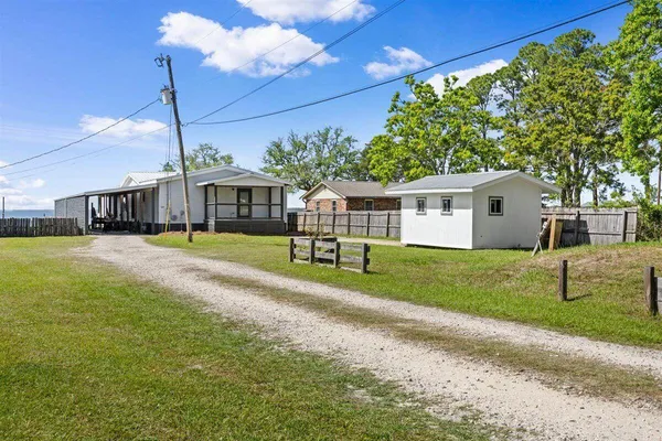 $675,000 | 6644 East Bay Boulevard, Gulf Breeze, FL 32563