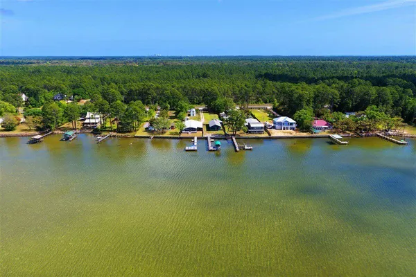 $675,000 | 6644 East Bay Boulevard, Gulf Breeze, FL 32563
