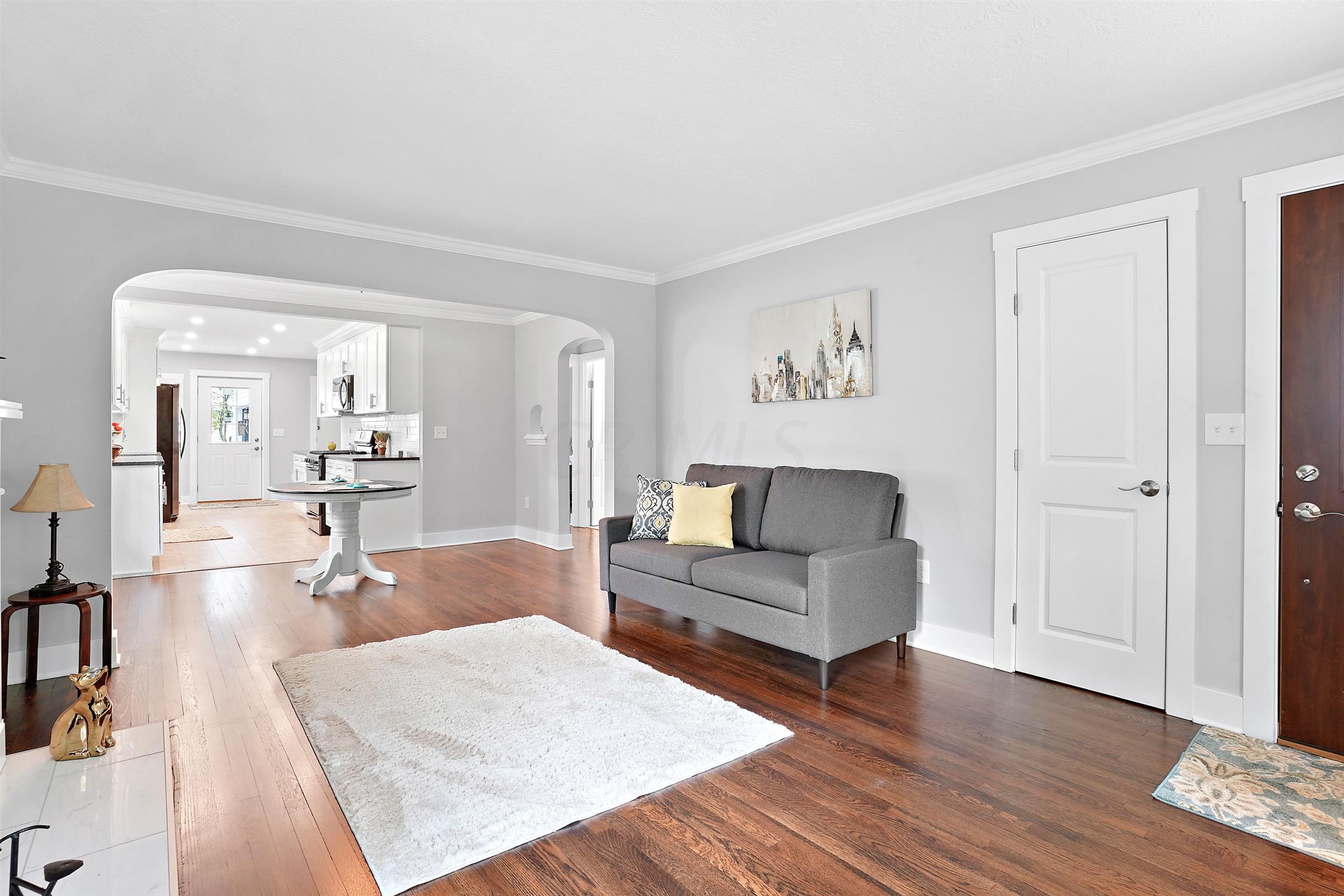 403 Brevoort Road Columbus, OH 43214 - Photo 8 of 53 Gallery Image 8