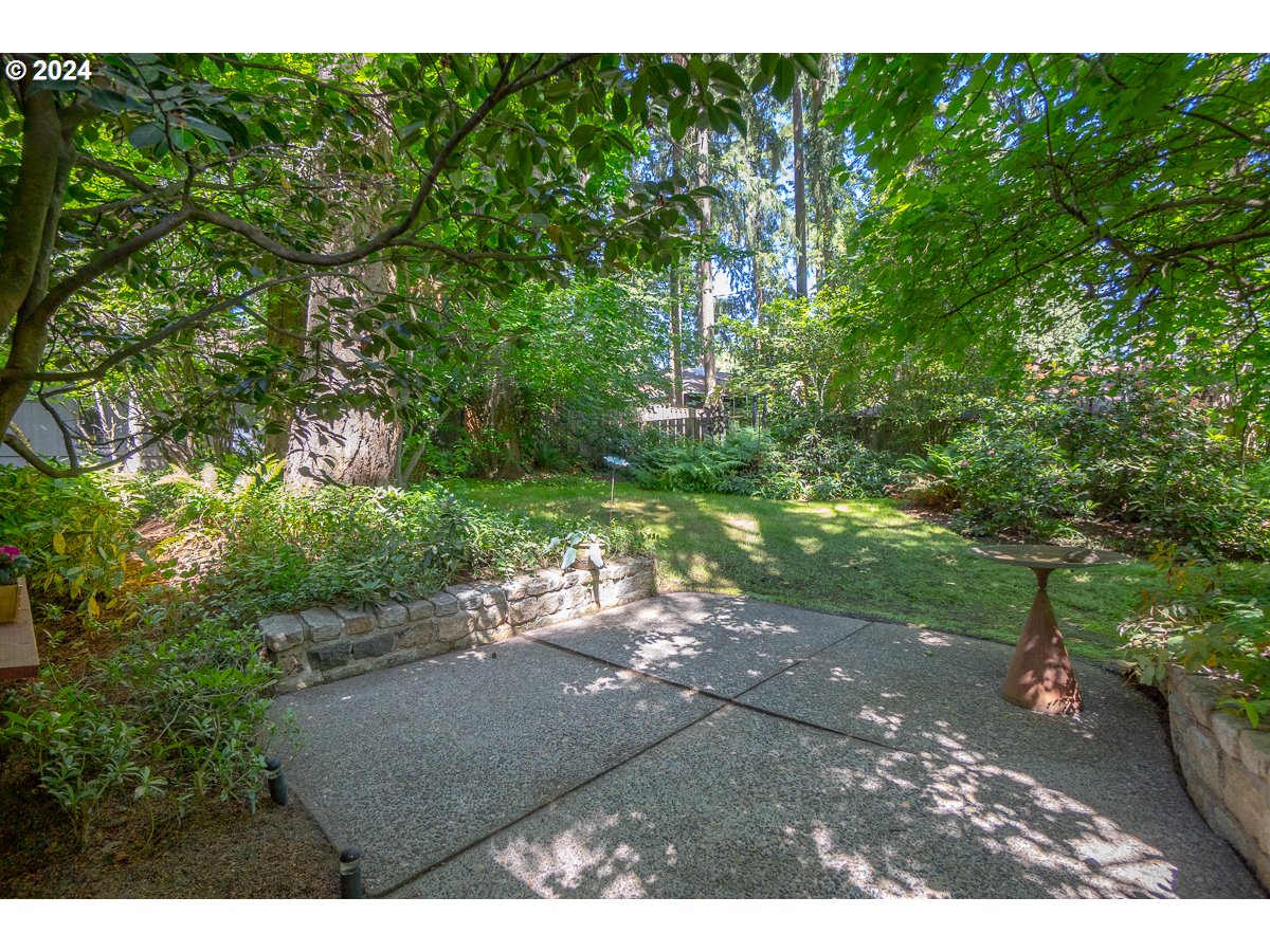 5745 Southwest Glenbrook Road Beaverton, OR 97007 - Photo 24 of 31 Gallery Image 24