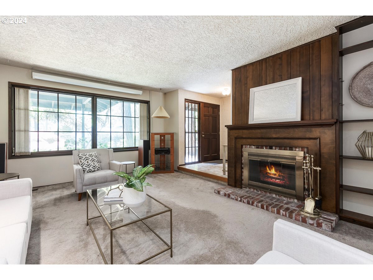 5745 Southwest Glenbrook Road Beaverton, OR 97007 - Photo 6 of 31 Gallery Image 6