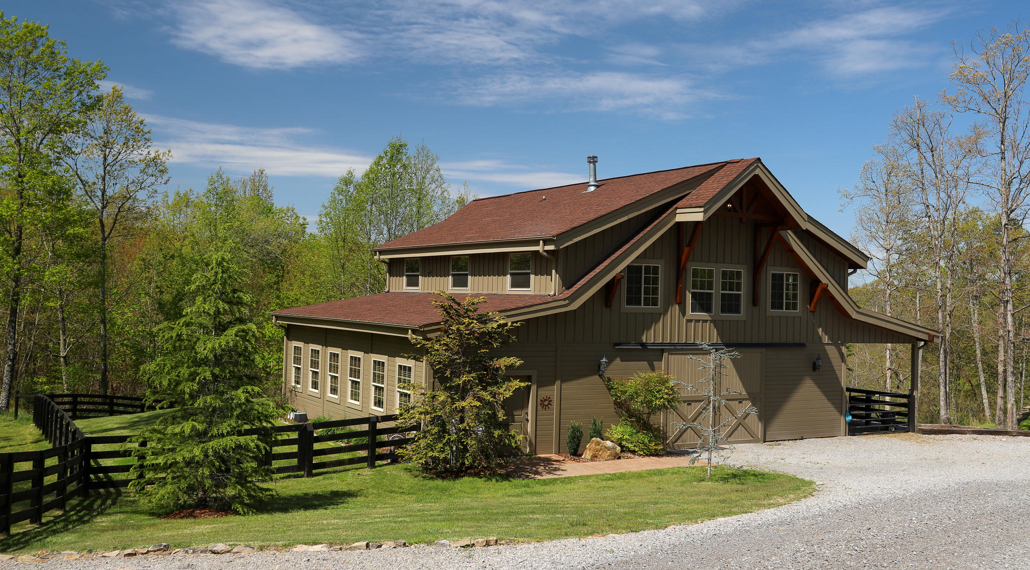 600 Roaring Creek Road Dunlap, TN 37327 - Photo 2 of 143 Guest house/barn/work shop