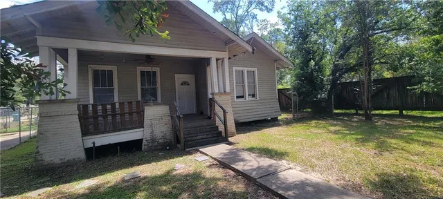 $1,225 | 901 South Chestnut Street, Hammond, LA 70403