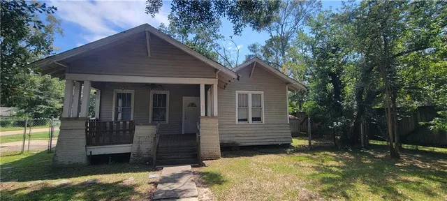 $1,225 | 901 South Chestnut Street, Hammond, LA 70403