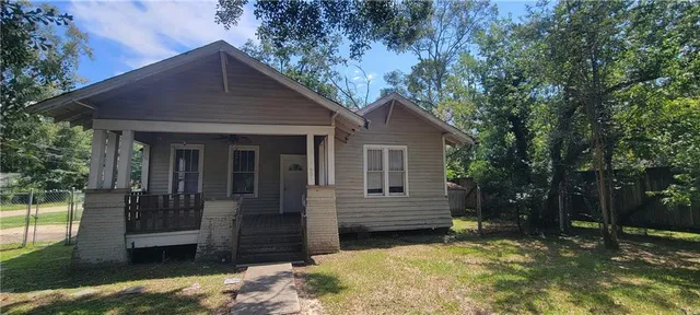 $1,225 | 901 South Chestnut Street, Hammond, LA 70403