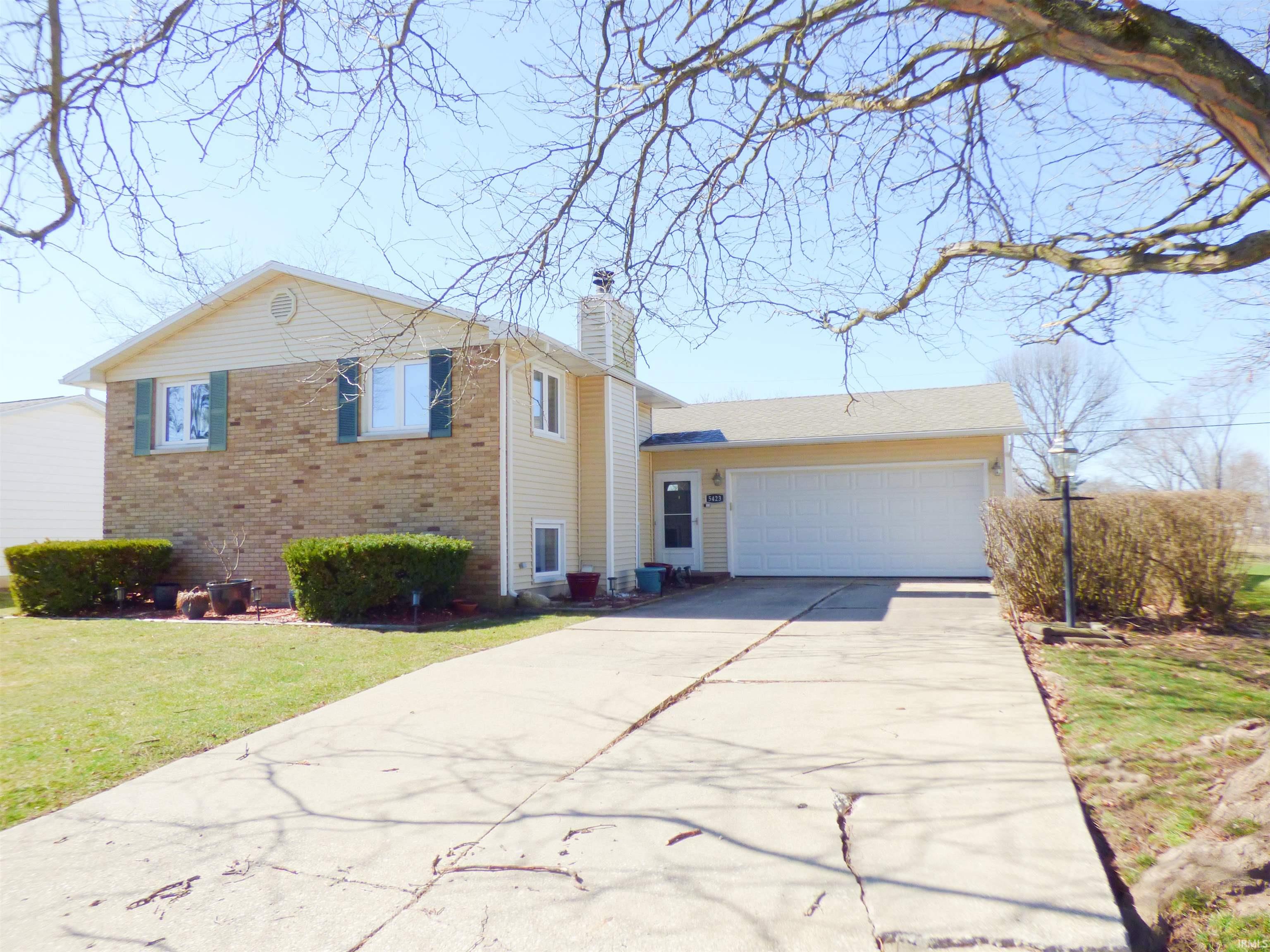 5423 York Road South Bend, IN 46614 - Photo 1 of 31 Gallery Image 1